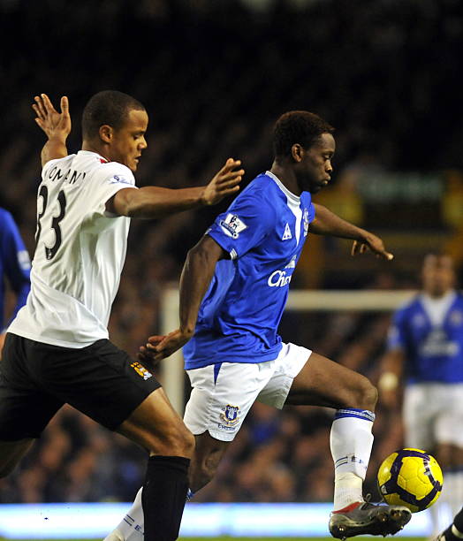 相比之下 相比之下