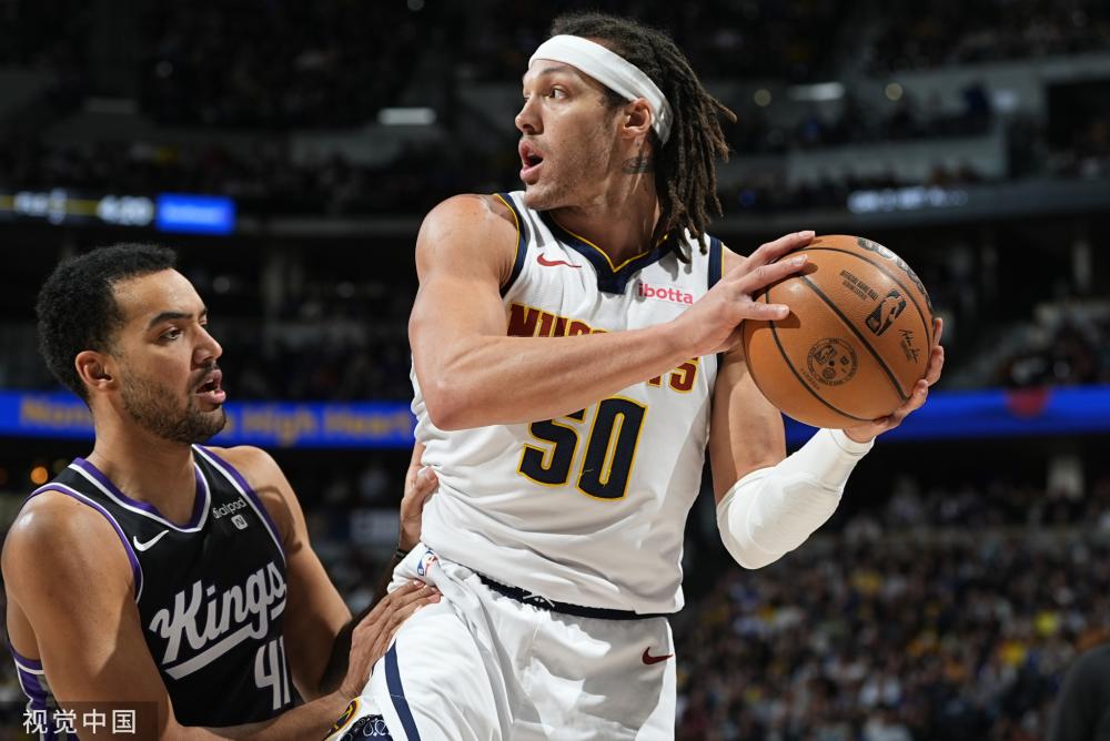 以其卓越的 以其卓越的