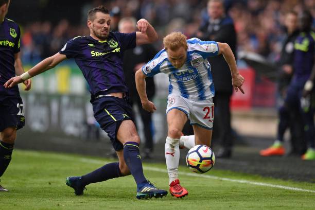 遗余力地追 遗余力地追