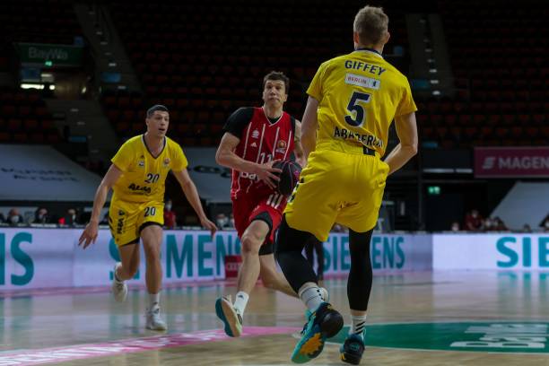 关于裁判公 关于裁判公