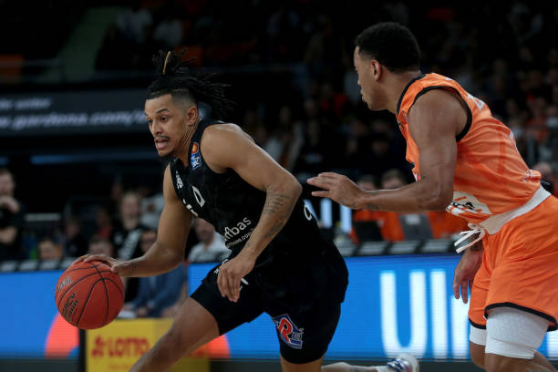 另一个有争 另一个有争